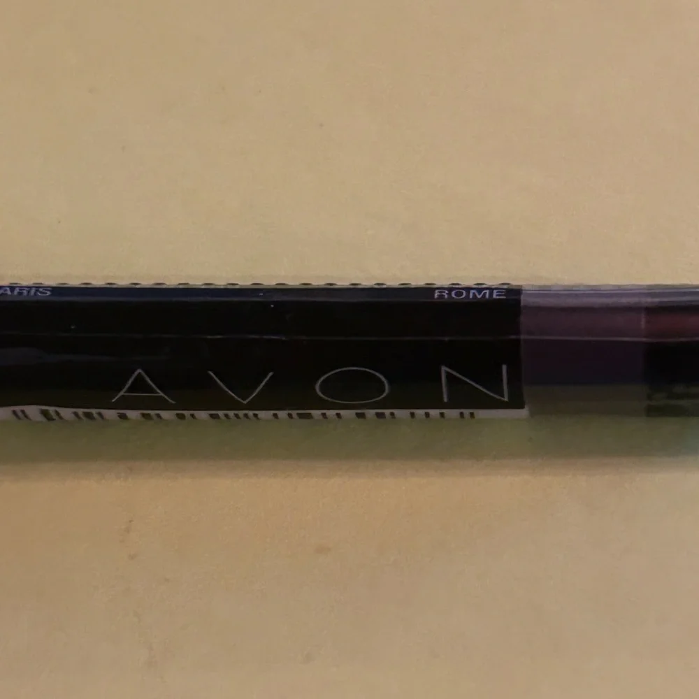 Avon Glimmersticks Waterproof Eyeliner. Smoky Grey